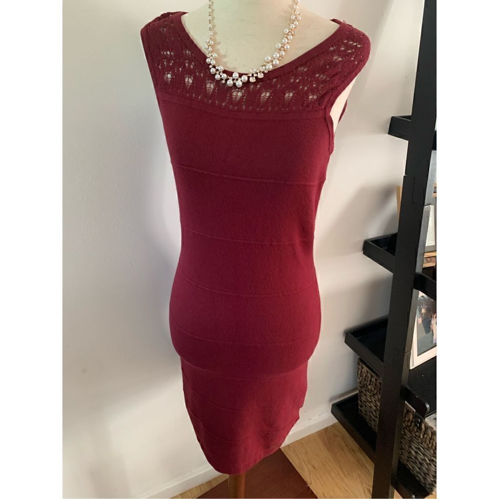 Guess burgundy red dress stretchy size m
